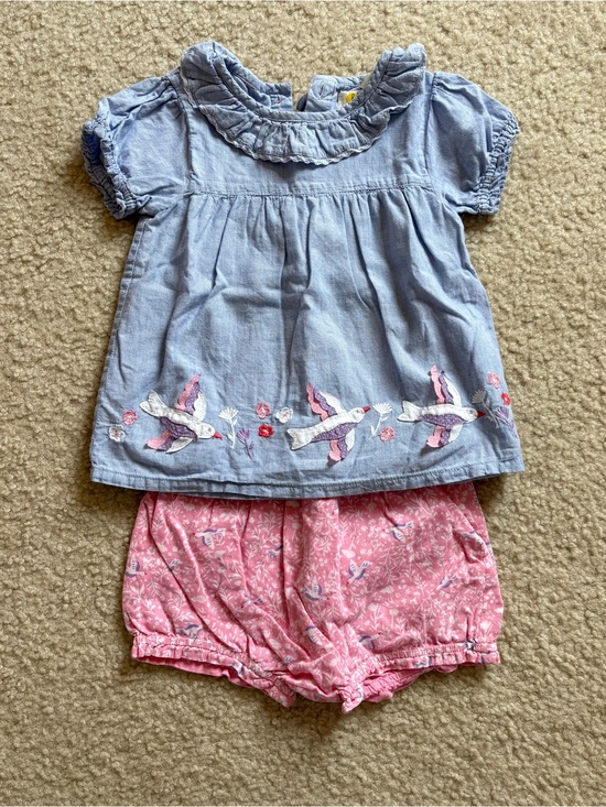 Baby Boden Other - Baby Boden Blue Chambray Top with Pink Bird-Print Bloomers